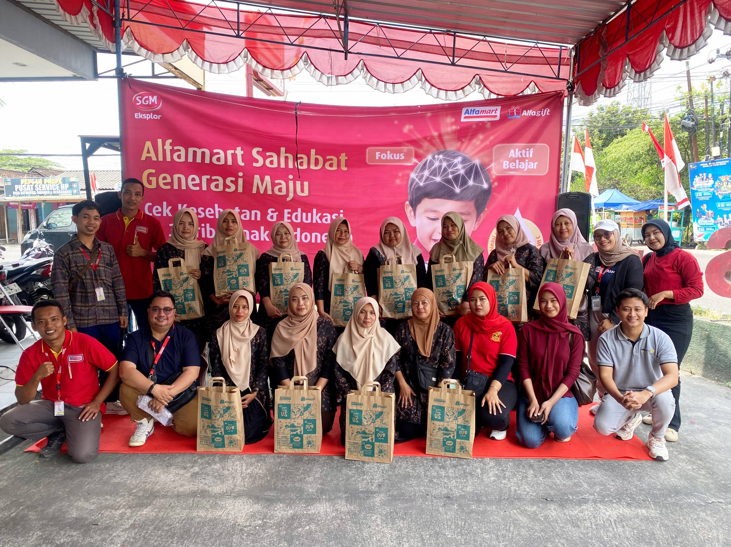 Alfamart Friends of Maju Generation: Real Actions in Sleman to Prevent Stunting and Build Alfamind Business Opportunities